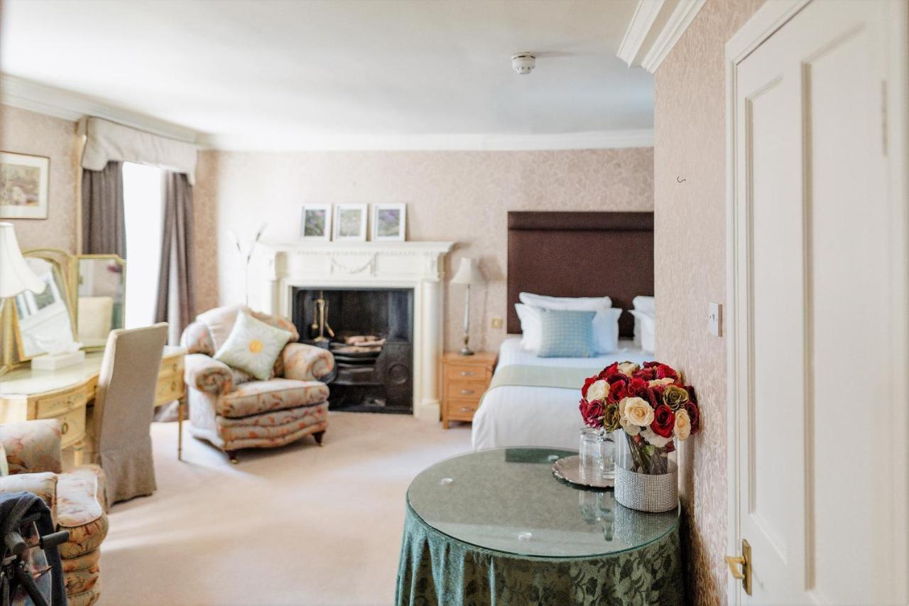 Roman Camp Country House Hotel Каландър Екстериор снимка